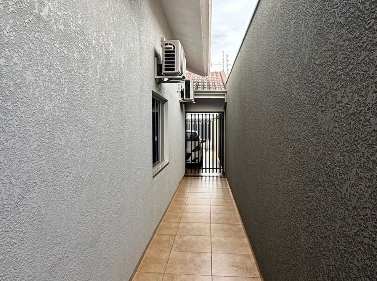 CASA DE ALTO PADRÃO NO JARDIM ALBUQUERQUE