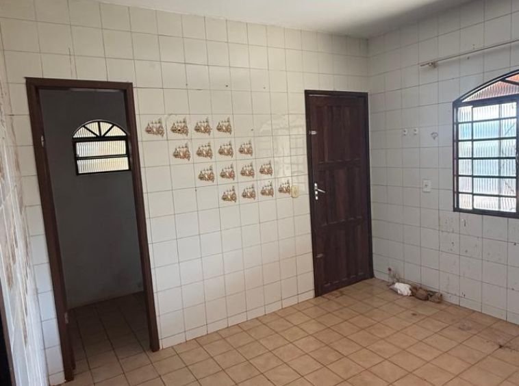 CASA NO JARDIM ARAUCÁRIA