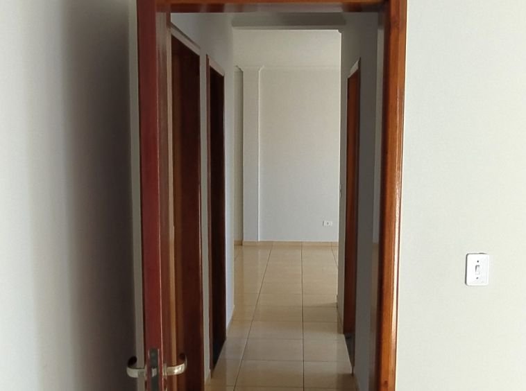 Apartamento com duas vagas ao lado do centro catequético!