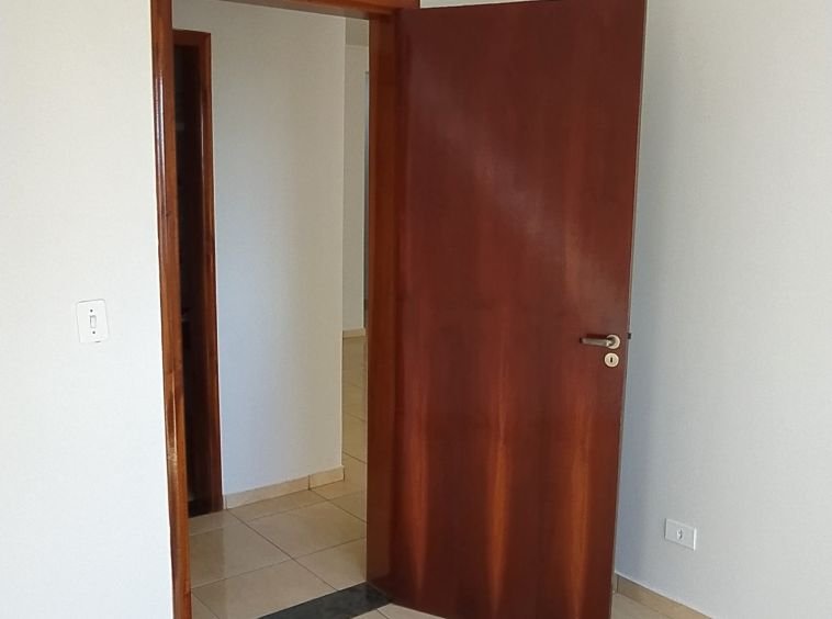 Apartamento com duas vagas ao lado do centro catequético!