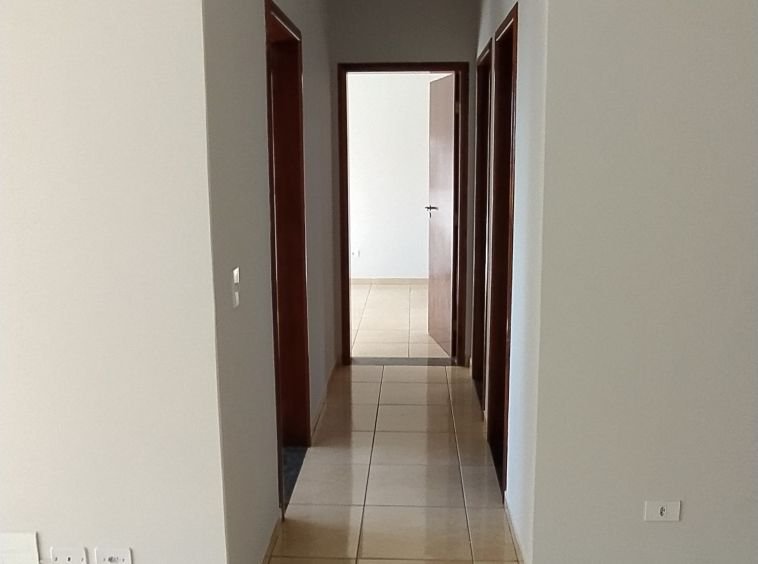 Apartamento com duas vagas ao lado do centro catequético!
