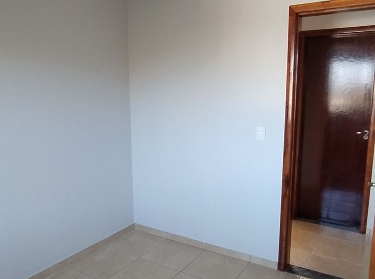 Apartamento com duas vagas ao lado do centro catequético!