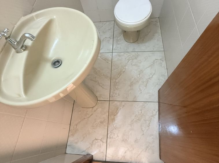 Sobrado próximo ao country!