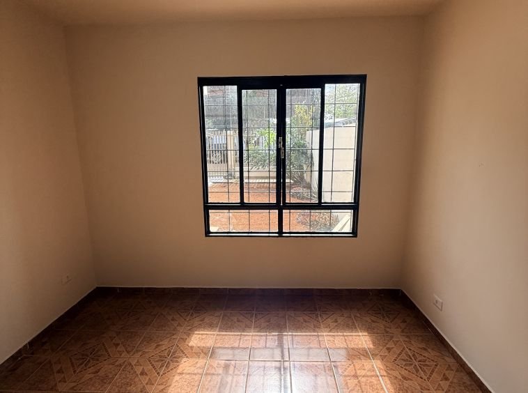 Sobrado próximo ao country!