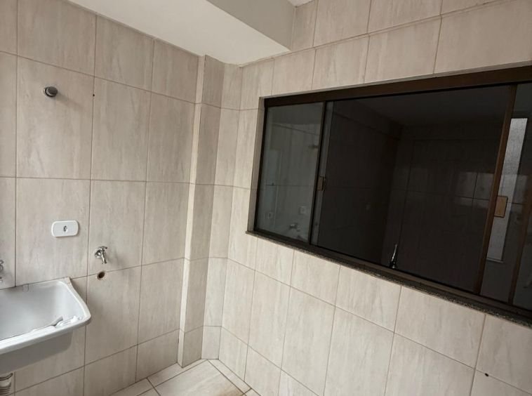 APARTAMENTO NO CENTRO!