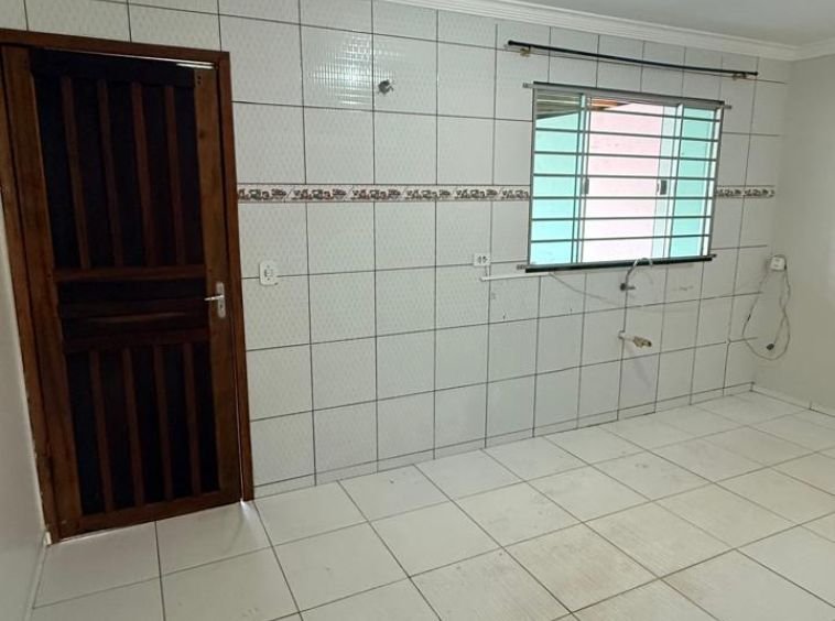 SOBRADO PRÓXIMO AO SHOPPING!