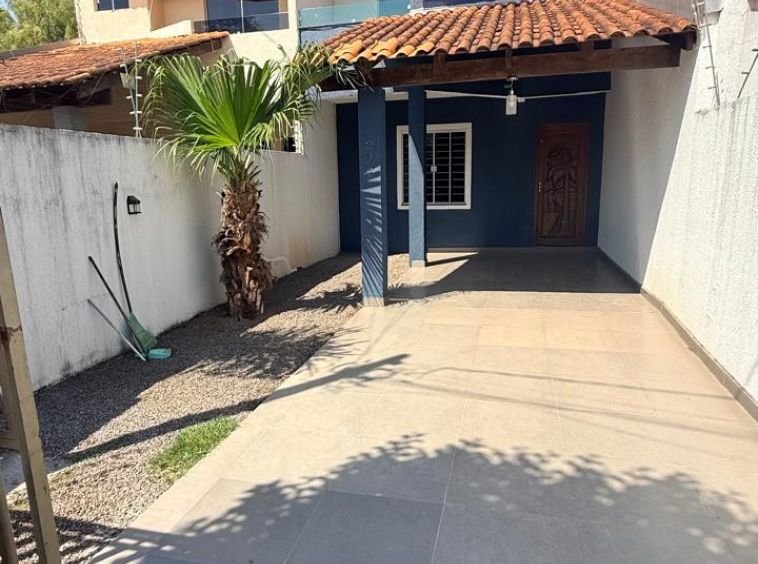 SOBRADO PRÓXIMO AO SHOPPING!