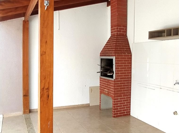 🏠 CASA À VENDA NO JARDIM FRANCISCO F. ALBUQUERQUE!