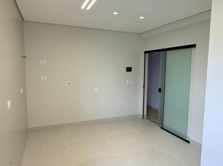 APARTAMENTO NOVO À VENDA!