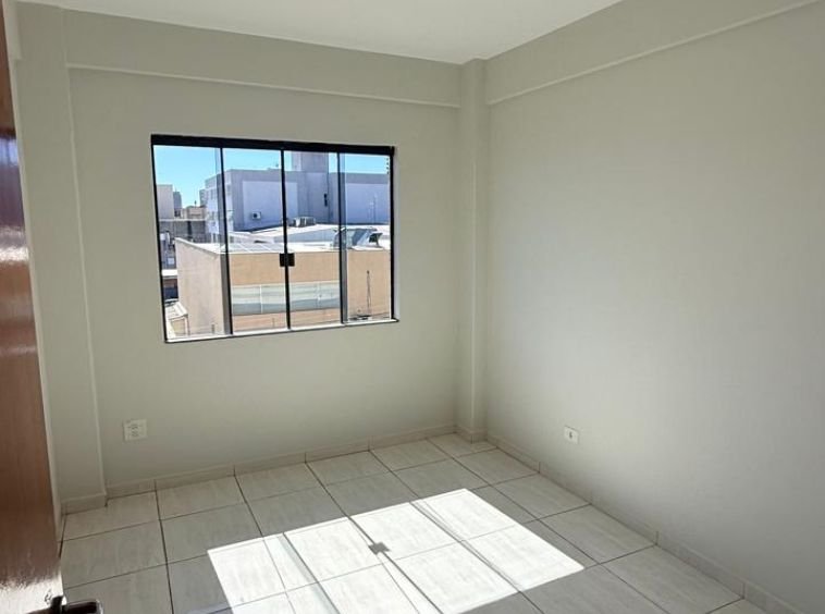 APARTAMENTO NO CENTRO A VENDA!