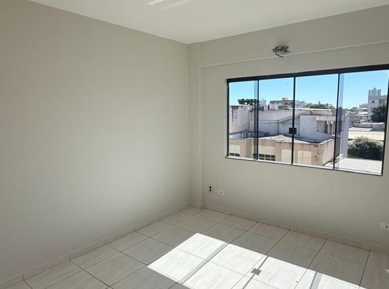 APARTAMENTO NO CENTRO A VENDA!