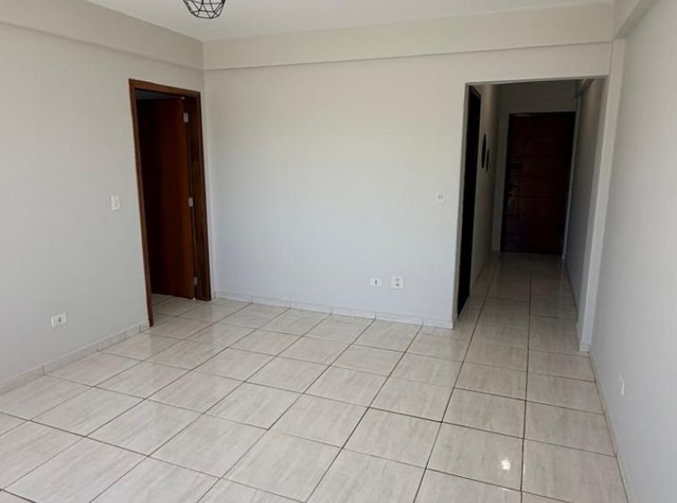 APARTAMENTO NO CENTRO A VENDA!