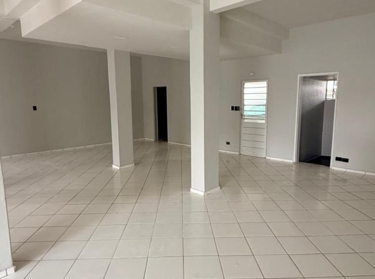SALA COMERCIAL PRÓXIMO AO INTEGRADO