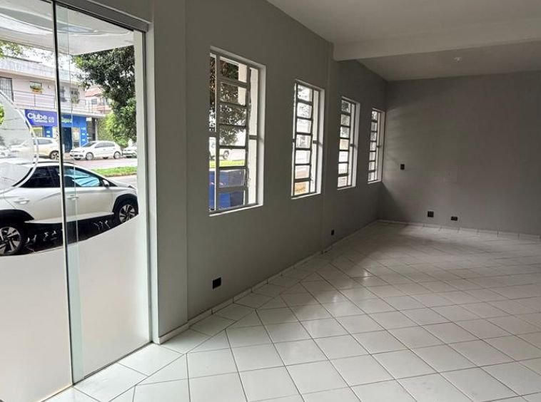 SALA COMERCIAL PRÓXIMO AO INTEGRADO