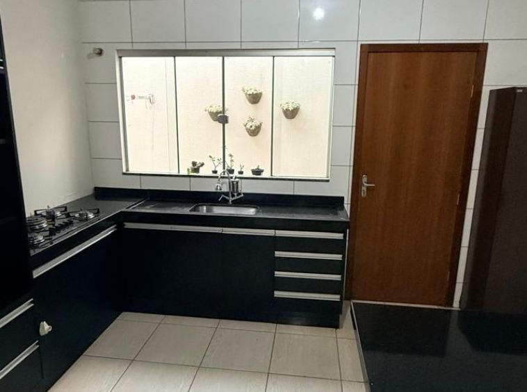 CASA PRÓXIMO AO CAMPUS!
