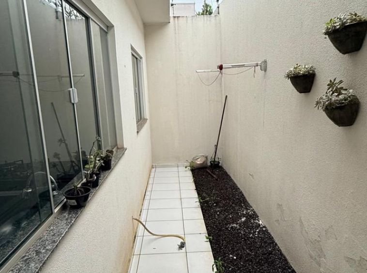 CASA PRÓXIMO AO CAMPUS!