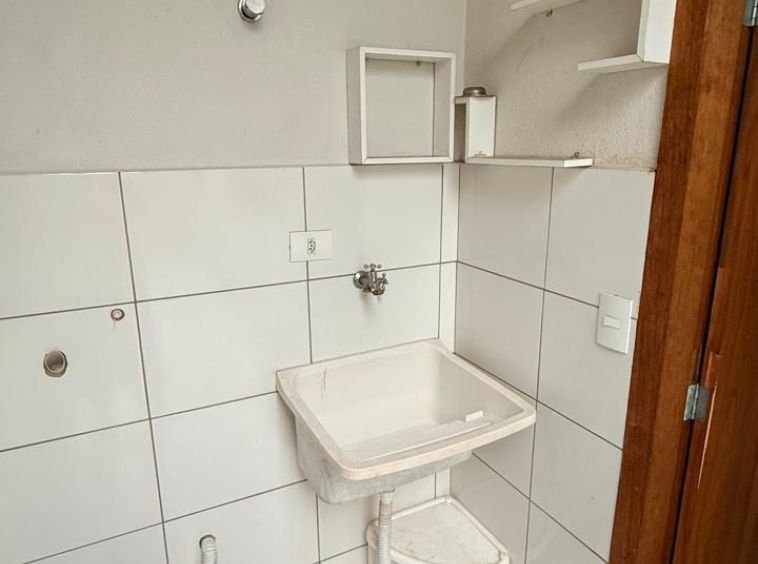 CASA PRÓXIMO AO CAMPUS!